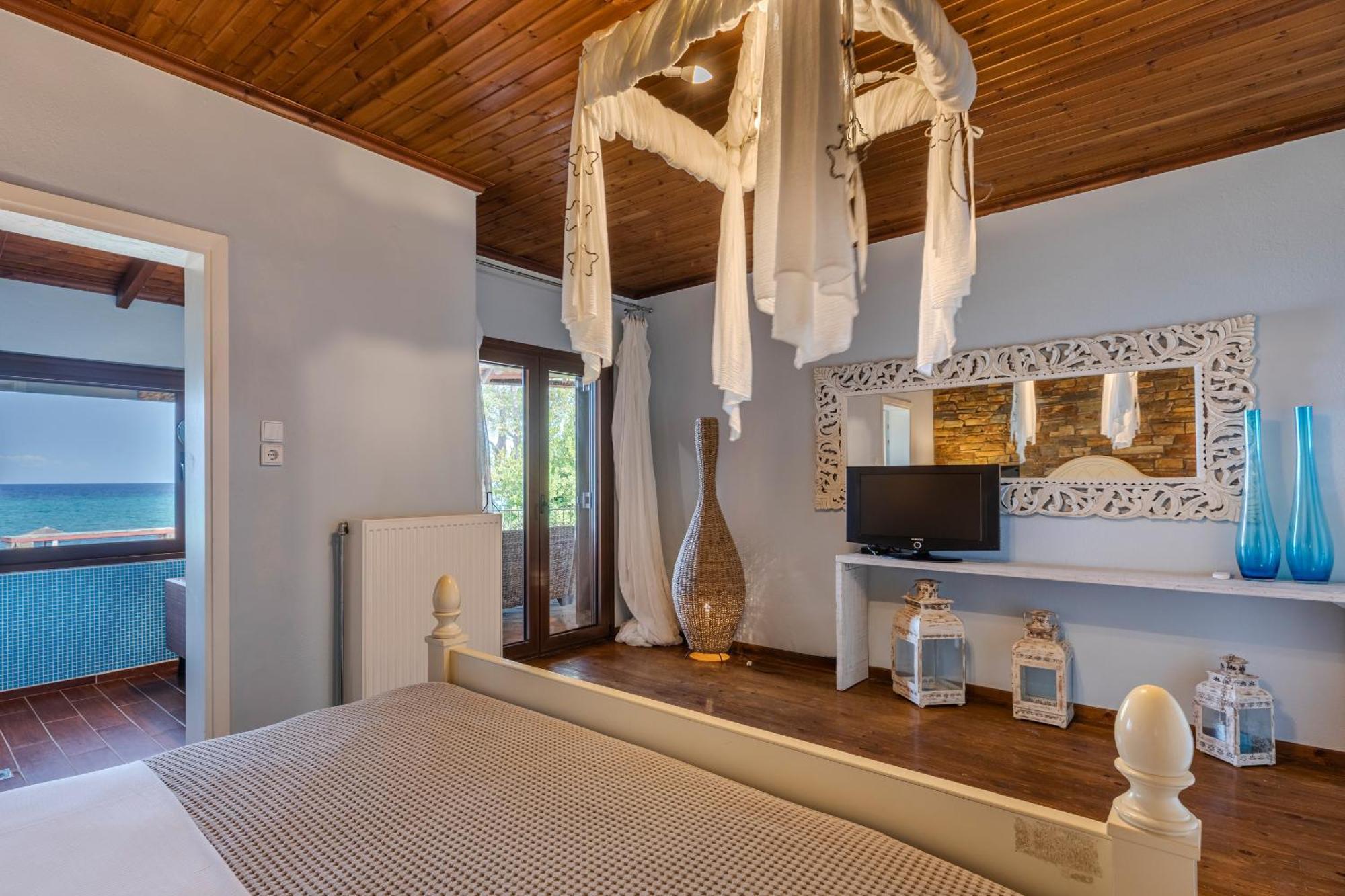 Efharis Beachfront Villa Platamonas Bagian luar foto